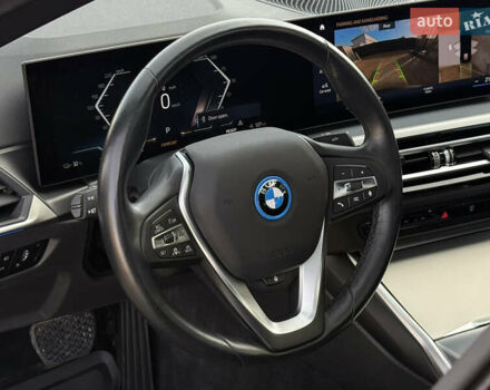 Черный БМВ i4, объемом двигателя 0 л и пробегом 12 тыс. км за 36999 $, фото 40 на Automoto.ua