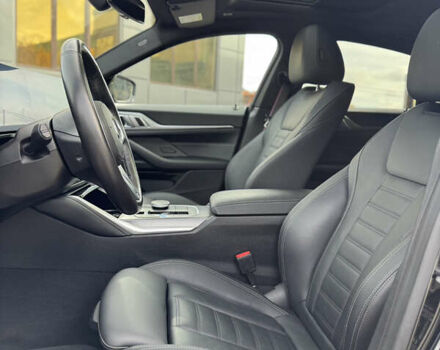Черный БМВ i4, объемом двигателя 0 л и пробегом 45 тыс. км за 42500 $, фото 38 на Automoto.ua