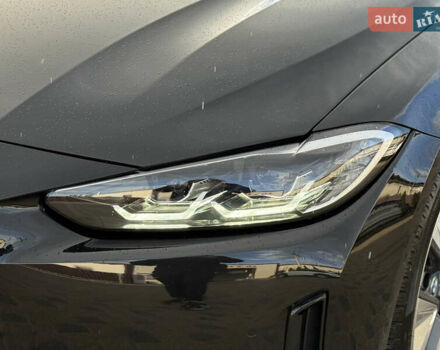Черный БМВ i4, объемом двигателя 0 л и пробегом 12 тыс. км за 36999 $, фото 19 на Automoto.ua