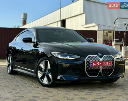 Черный БМВ i4, объемом двигателя 0 л и пробегом 12 тыс. км за 36999 $, фото 2 на Automoto.ua
