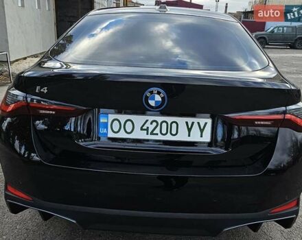 Черный БМВ i4, объемом двигателя 0 л и пробегом 33 тыс. км за 40000 $, фото 3 на Automoto.ua