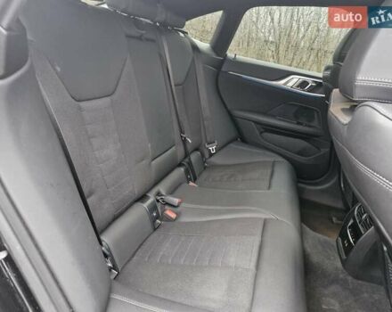 Черный БМВ i4, объемом двигателя 0 л и пробегом 27 тыс. км за 27500 $, фото 22 на Automoto.ua