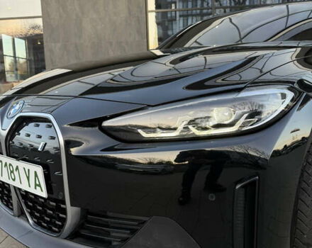 Черный БМВ i4, объемом двигателя 0 л и пробегом 17 тыс. км за 31999 $, фото 12 на Automoto.ua