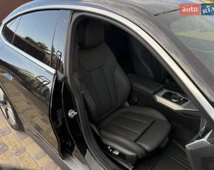 Черный БМВ i4, объемом двигателя 0 л и пробегом 12 тыс. км за 36999 $, фото 80 на Automoto.ua