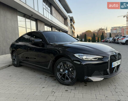 Черный БМВ i4, объемом двигателя 0 л и пробегом 17 тыс. км за 31999 $, фото 10 на Automoto.ua