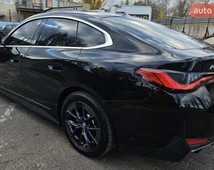 Черный БМВ i4, объемом двигателя 0 л и пробегом 33 тыс. км за 40000 $, фото 8 на Automoto.ua