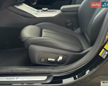 Черный БМВ i4, объемом двигателя 0 л и пробегом 12 тыс. км за 36999 $, фото 41 на Automoto.ua