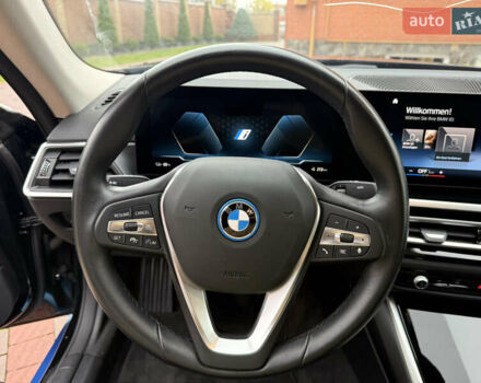 Черный БМВ i4, объемом двигателя 0 л и пробегом 65 тыс. км за 21900 $, фото 40 на Automoto.ua