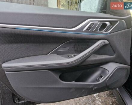 Черный БМВ i4, объемом двигателя 0 л и пробегом 27 тыс. км за 27500 $, фото 13 на Automoto.ua