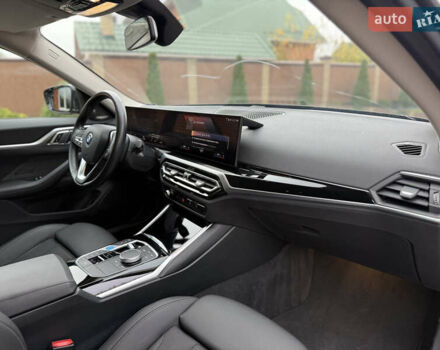 Черный БМВ i4, объемом двигателя 0 л и пробегом 65 тыс. км за 21900 $, фото 59 на Automoto.ua