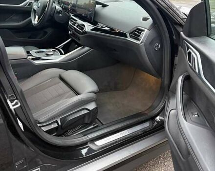 Черный БМВ i4, объемом двигателя 0 л и пробегом 38 тыс. км за 31500 $, фото 14 на Automoto.ua