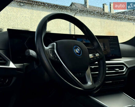 Черный БМВ i4, объемом двигателя 0 л и пробегом 12 тыс. км за 36999 $, фото 34 на Automoto.ua