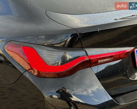 Черный БМВ i4, объемом двигателя 0 л и пробегом 12 тыс. км за 36999 $, фото 30 на Automoto.ua