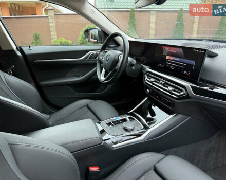 Черный БМВ i4, объемом двигателя 0 л и пробегом 65 тыс. км за 21900 $, фото 63 на Automoto.ua