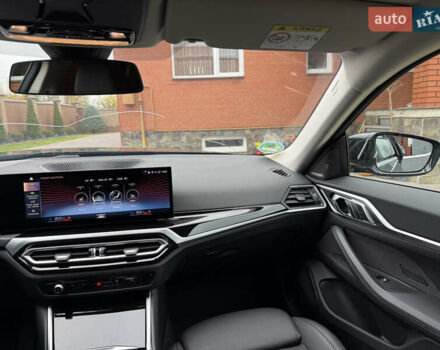 Черный БМВ i4, объемом двигателя 0 л и пробегом 65 тыс. км за 21900 $, фото 68 на Automoto.ua