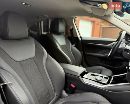 Черный БМВ i4, объемом двигателя 0 л и пробегом 65 тыс. км за 21900 $, фото 60 на Automoto.ua