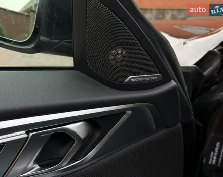 Черный БМВ i4, объемом двигателя 0 л и пробегом 65 тыс. км за 21900 $, фото 35 на Automoto.ua