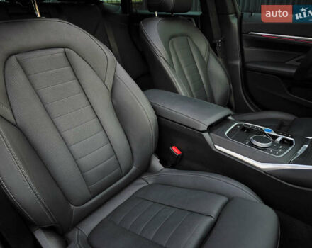 Чорний БМВ i4, об'ємом двигуна 0 л та пробігом 4 тис. км за 32999 $, фото 10 на Automoto.ua