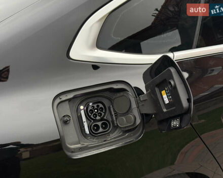 Черный БМВ i4, объемом двигателя 0 л и пробегом 65 тыс. км за 21900 $, фото 13 на Automoto.ua