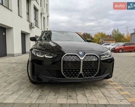 Черный БМВ i4, объемом двигателя 0 л и пробегом 45 тыс. км за 32500 $, фото 1 на Automoto.ua