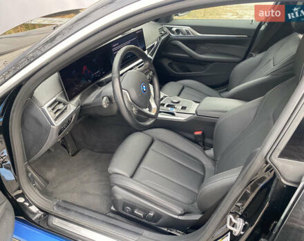 Чорний БМВ i4, об'ємом двигуна 0 л та пробігом 14 тис. км за 33800 $, фото 7 на Automoto.ua