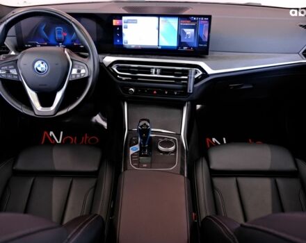 Черный БМВ i4, объемом двигателя 0 л и пробегом 20 тыс. км за 31900 $, фото 6 на Automoto.ua