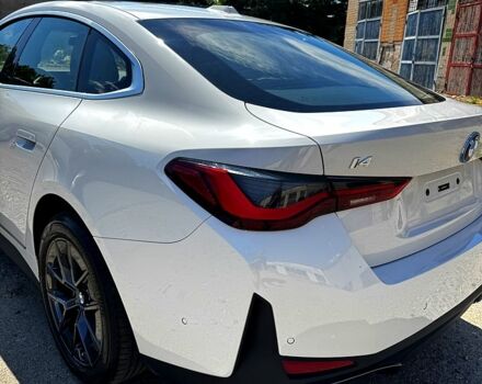 БМВ i4, объемом двигателя 0.4 л и пробегом 0 тыс. км за 48000 $, фото 3 на Automoto.ua