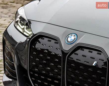 Серый БМВ i4, объемом двигателя 0 л и пробегом 15 тыс. км за 37900 $, фото 12 на Automoto.ua
