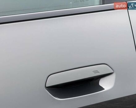 Сірий БМВ i4, об'ємом двигуна 0 л та пробігом 52 тис. км за 47999 $, фото 16 на Automoto.ua