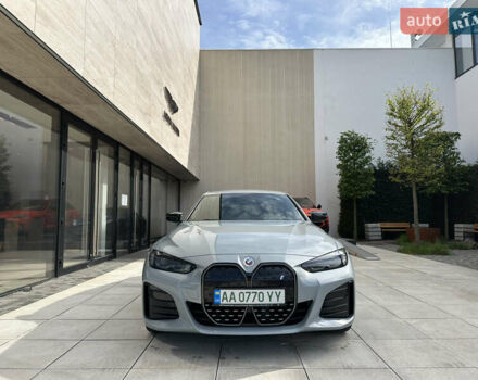 Серый БМВ i4, объемом двигателя 0 л и пробегом 73 тыс. км за 43700 $, фото 1 на Automoto.ua