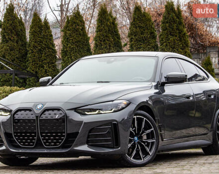 Серый БМВ i4, объемом двигателя 0 л и пробегом 15 тыс. км за 37900 $, фото 10 на Automoto.ua