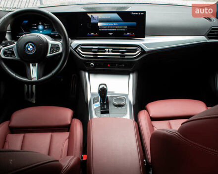 Серый БМВ i4, объемом двигателя 0 л и пробегом 15 тыс. км за 37900 $, фото 45 на Automoto.ua