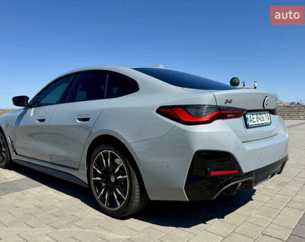 Серый БМВ i4, объемом двигателя 0 л и пробегом 34 тыс. км за 46500 $, фото 5 на Automoto.ua