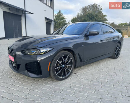 Серый БМВ i4, объемом двигателя 0 л и пробегом 22 тыс. км за 39500 $, фото 2 на Automoto.ua