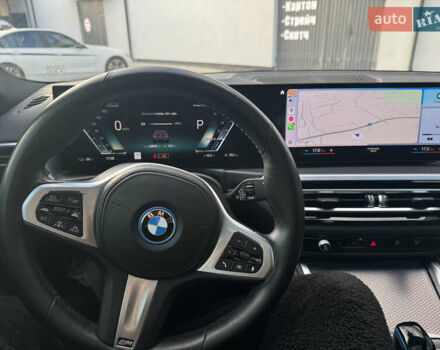 Серый БМВ i4, объемом двигателя 0 л и пробегом 22 тыс. км за 39500 $, фото 20 на Automoto.ua