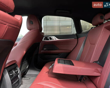 Серый БМВ i4, объемом двигателя 0 л и пробегом 73 тыс. км за 43700 $, фото 41 на Automoto.ua