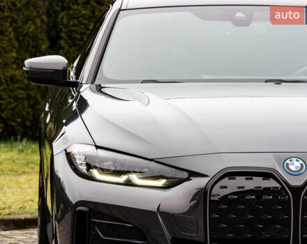 Серый БМВ i4, объемом двигателя 0 л и пробегом 15 тыс. км за 37900 $, фото 9 на Automoto.ua