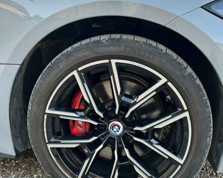 Серый БМВ i4, объемом двигателя 0 л и пробегом 36 тыс. км за 45999 $, фото 22 на Automoto.ua