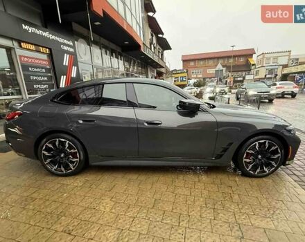 Серый БМВ i4, объемом двигателя 0 л и пробегом 47 тыс. км за 42900 $, фото 4 на Automoto.ua