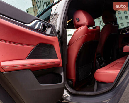 Серый БМВ i4, объемом двигателя 0 л и пробегом 15 тыс. км за 37900 $, фото 81 на Automoto.ua