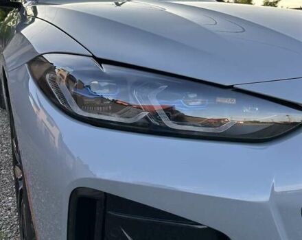 Серый БМВ i4, объемом двигателя 0 л и пробегом 36 тыс. км за 45999 $, фото 5 на Automoto.ua