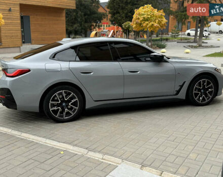 Серый БМВ i4, объемом двигателя 0 л и пробегом 40 тыс. км за 45000 $, фото 2 на Automoto.ua