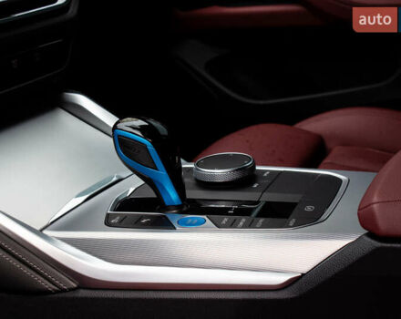 Серый БМВ i4, объемом двигателя 0 л и пробегом 15 тыс. км за 37900 $, фото 65 на Automoto.ua