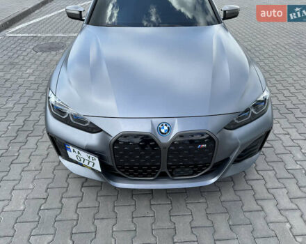 Серый БМВ i4, объемом двигателя 0 л и пробегом 28 тыс. км за 50500 $, фото 3 на Automoto.ua