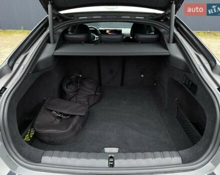 Сірий БМВ i4, об'ємом двигуна 0 л та пробігом 52 тис. км за 47999 $, фото 68 на Automoto.ua