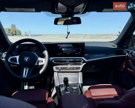 Серый БМВ i4, объемом двигателя 0 л и пробегом 34 тыс. км за 46500 $, фото 10 на Automoto.ua