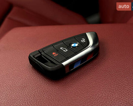 Серый БМВ i4, объемом двигателя 0 л и пробегом 11 тыс. км за 47500 $, фото 18 на Automoto.ua