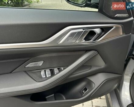 Серый БМВ i4, объемом двигателя 0 л и пробегом 7 тыс. км за 37000 $, фото 12 на Automoto.ua