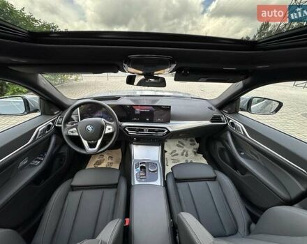 Серый БМВ i4, объемом двигателя 0 л и пробегом 7 тыс. км за 37000 $, фото 13 на Automoto.ua