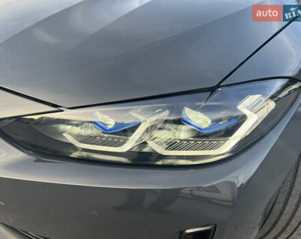 Серый БМВ i4, объемом двигателя 0 л и пробегом 31 тыс. км за 39000 $, фото 10 на Automoto.ua